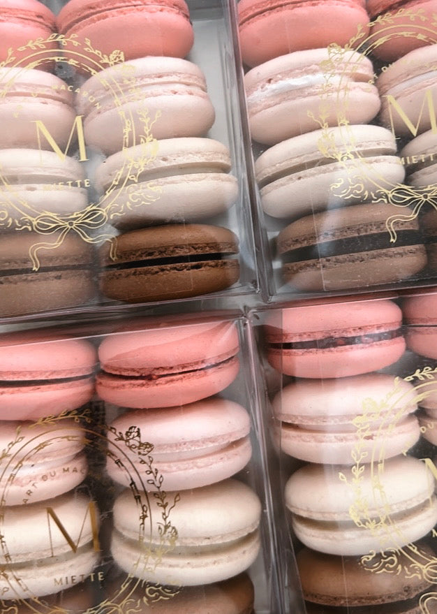 8 Macarons - Variety