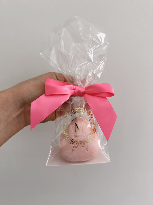 Vanilla Bean Macaron Hearts